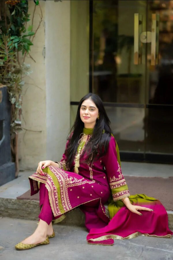 Lawn Embroided 3pc Suit With Bamber Chiffon Dupatta - Image 2