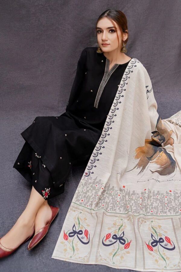 3PC UNSTICHED HEAVY EMBROIDERD SUIT DIGITAL PRINTED WOOL SHAWL - Image 4